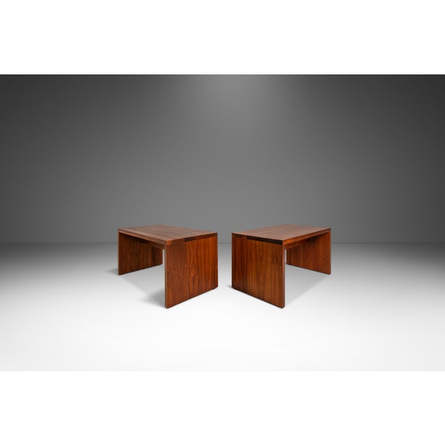 Contemporary Set of Two ( 2 ) Handmade Minimalist Custom-Made Studio / Gallery Benches in Walnut, Usa, C. 1980s For Sale - Image 3 of 18