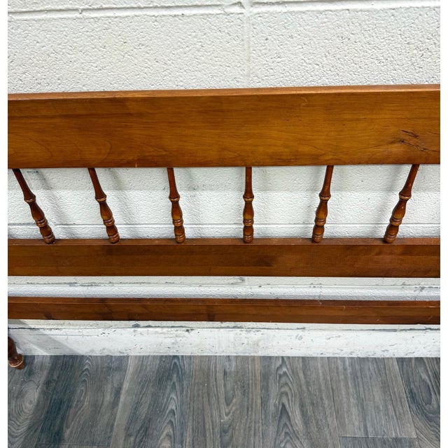 Vintage Full Size Early American Colonial Jenny Lind Spindle Bed For Sale - Image 13 of 16