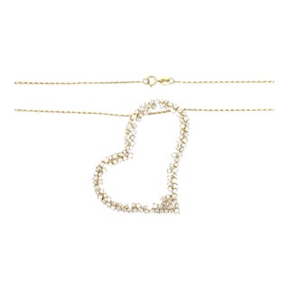 14k Yellow Gold 2.30 Carats Natural Diamond Heart Necklace For Sale