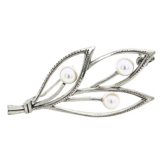 1990s Mikimoto Estate Akoya Pearl Brooch Pin Sterling Silver For Sale