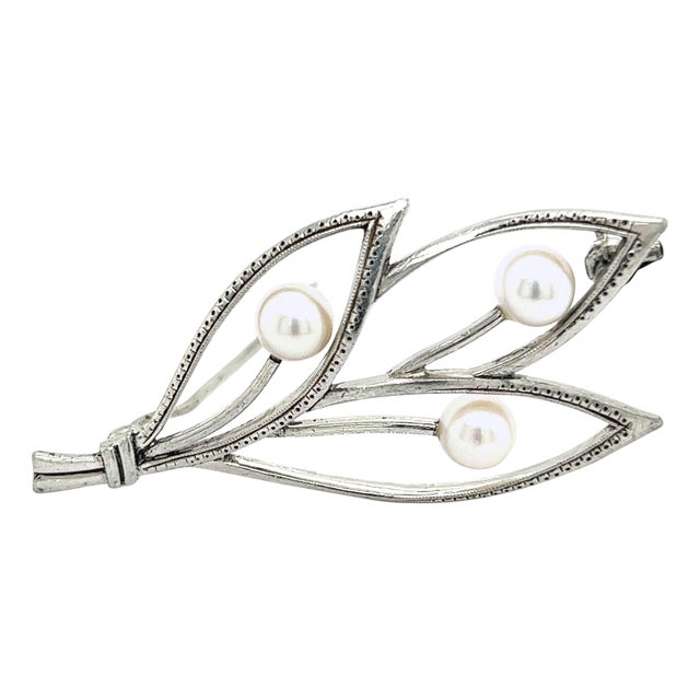 1990s Mikimoto Estate Akoya Pearl Brooch Pin Sterling Silver For Sale