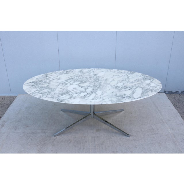 Knoll Mid-Century Florence Knoll Oval Dining Table Desk 78" Arabescato Marble, 2008 For Sale - Image 4 of 18