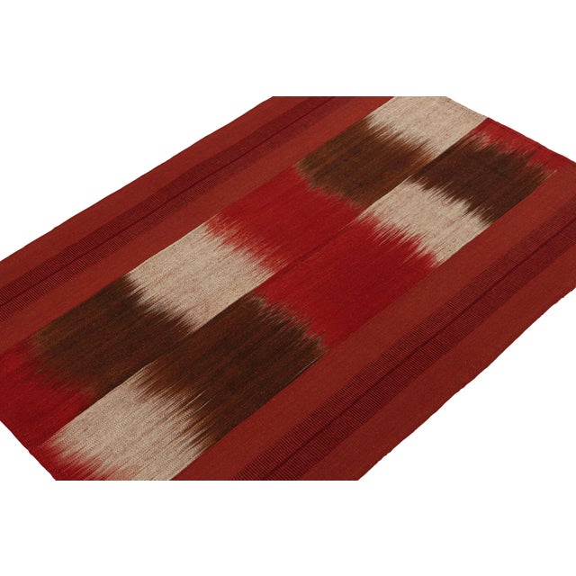 2010s Rug & Kilim’s Contemporary Kilim in Red, Brown and Off-White For Sale - Image 5 of 7