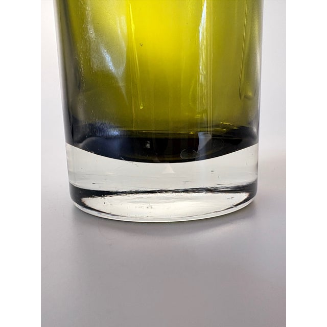 Olive Vintage Green Glass Tulip Vase by Tamara Aladin for Riihimäen Lasi, 1960s For Sale - Image 8 of 11