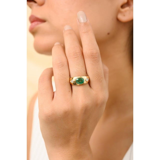 This is part of Chairish’s Fine Jewelry assortment. Genuine Emerald Diamond Unisex Engagement Dome Ring in 18K Gold...