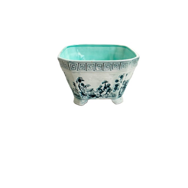 Chinoiserie Mid-Century Blue White Chinoiserie Ceramic Footed Cachepot With Greek Key Border For Sale - Image 3 of 13