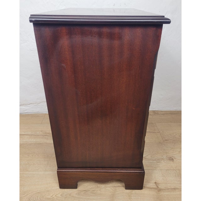 Vintage Chest of Drawers in Mahogany, 1950 For Sale - Image 13 of 17