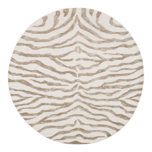 Edgy Hand-Tufted Ivory Area Rug- 8' 0'' X 8' 0'' For Sale