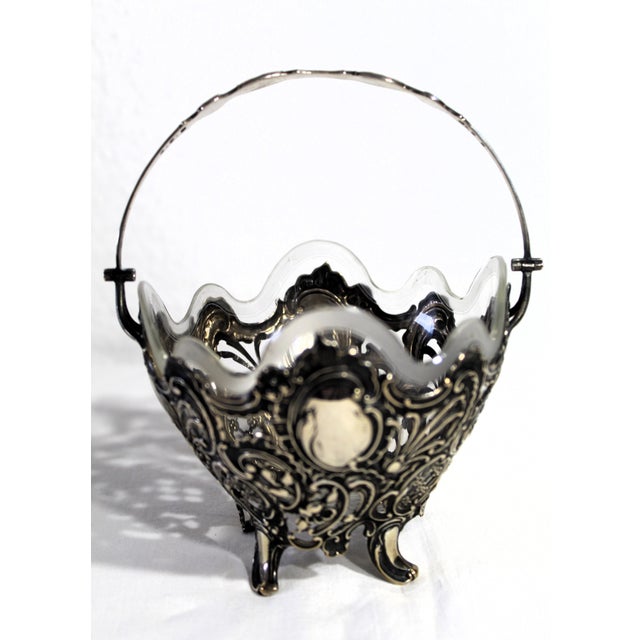 Metal Bonbonniere in Silver with Original Glass Insert, 1890s For Sale - Image 7 of 9