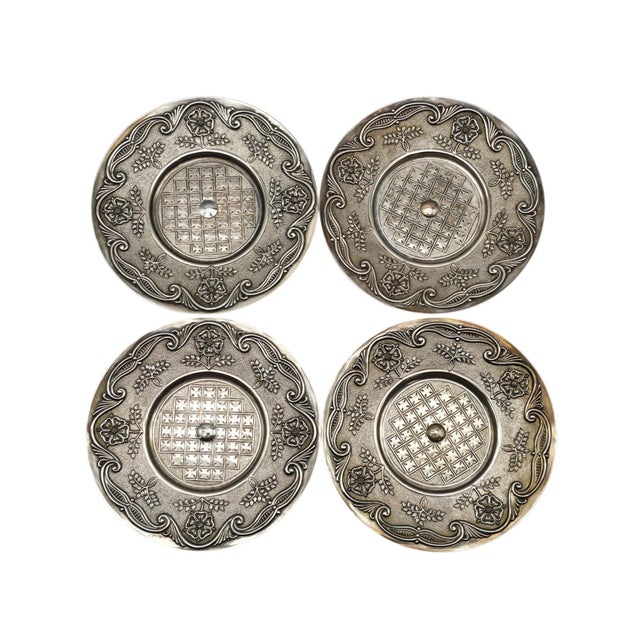 1930s English Silver-Plated Tudor Rose Pedestal Display Stands — Registered Design 7" - Set of Four For Sale In San Francisco - Image 6 of 18