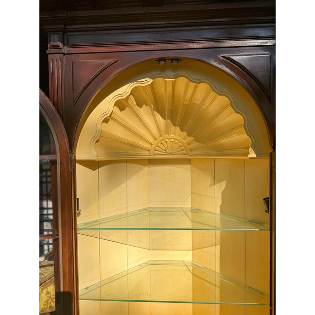 Mid-Century Georgian Style Carved Mahogany Corner Cabinet W/ Yellow Shell / Fan Interior For Sale - Image 4 of 6