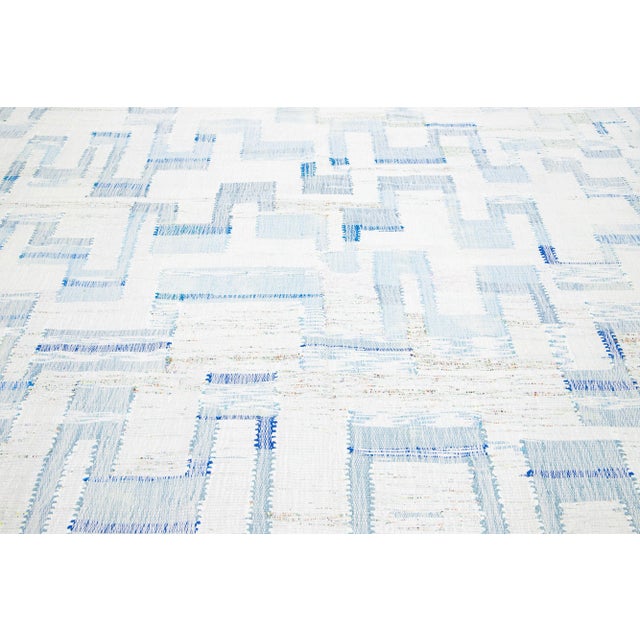 Contemporary Abstract Kilim Flatweave Wool Rug in Ivory and Blue For Sale In New York - Image 6 of 10