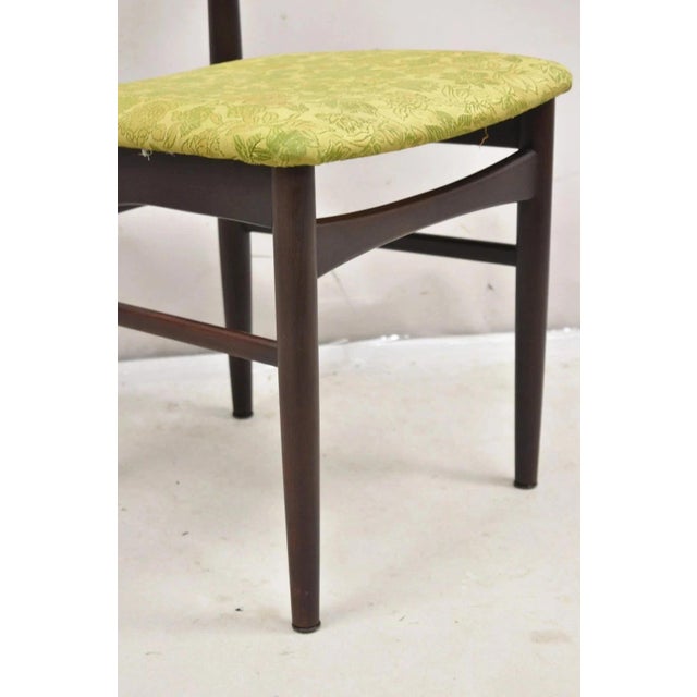 Mid 20th Century Vintage Dyrlund Mid Century Danish Modern Rosewood Curved Back Dining Side Chair For Sale - Image 5 of 12