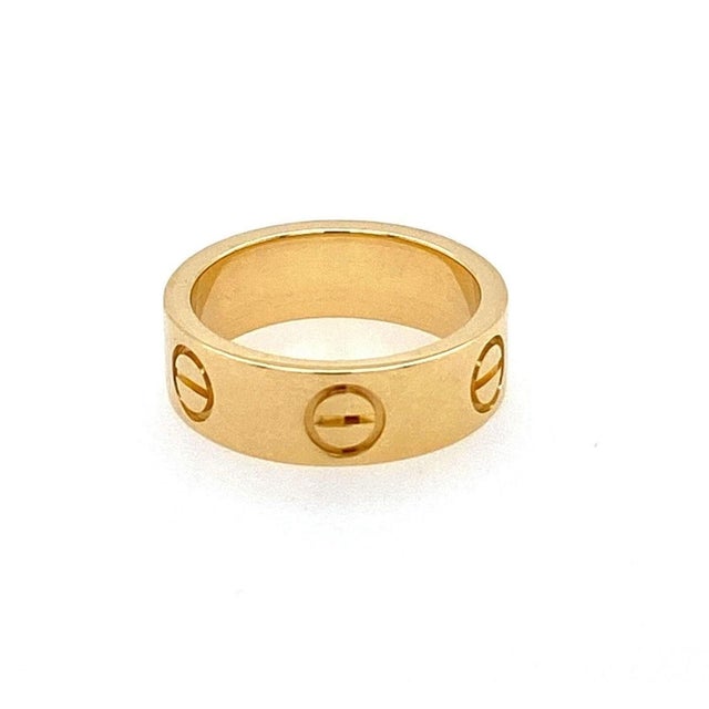 Contemporary Cartier Love 18k Yellow Gold Band Ring w/Cert Size 4 For Sale - Image 3 of 4