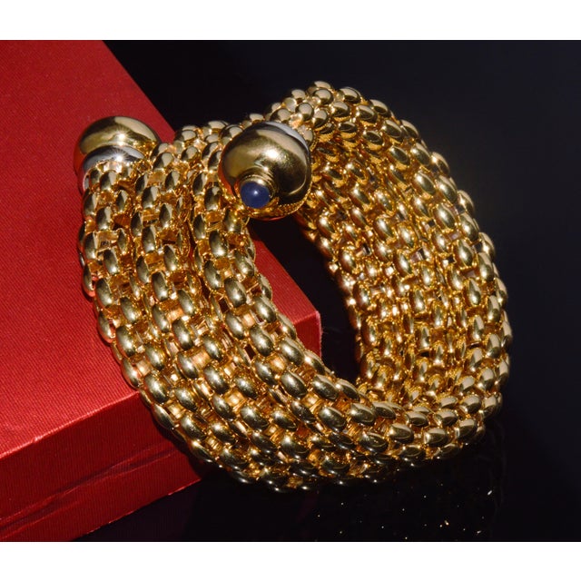 Metal Late 20th Century Italian Fope Flex’it Blue Sapphire Woven Triple Wrap Bangle Bracelet in 18k Yellow & White Gold For Sale - Image 7 of 15