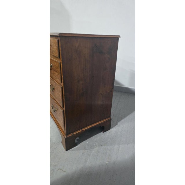 Georgian Oak Chest of Drawers For Sale - Image 4 of 14