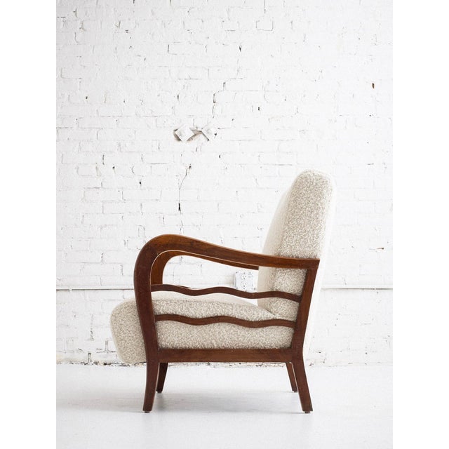 Mid-Century Italian Armchair in the Style of Paolo Buffa For Sale In New York - Image 6 of 13
