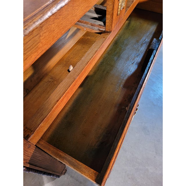 Louis xvi period chest of drawers in solid oak. this 4-drawer model is finely made, the legs are vertically fluted. the...