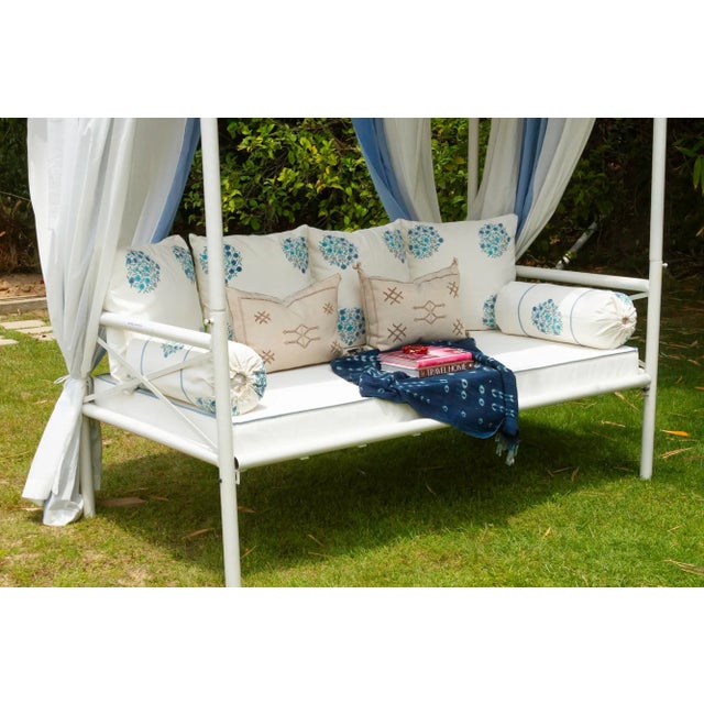 1990s Coastal Blue & White Floral Block Print Garden Daybed For Sale - Image 5 of 15