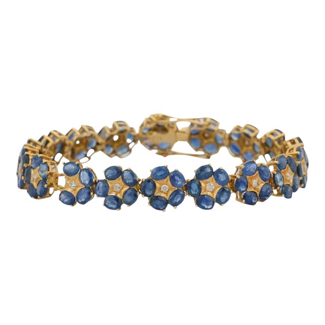 18k Yellow Gold Floral Blue Sapphire and Diamond Bracelet, 21.25 Ct by VRJewels For Sale