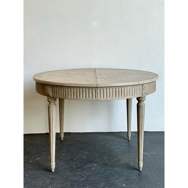 Vintage Zentique Martell Fluted Extendable Dining Table For Sale - Image 10 of 12