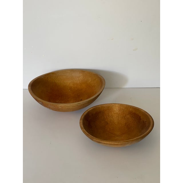 Contemporary 2 PCS Vintage Folk Art Wood Dough Fruit Bowls Handcarved Oval For Sale - Image 3 of 6