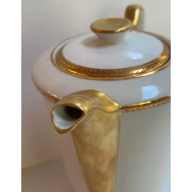 1950s Vintage Limoges France Classic Elegant White with Gold trim , Large 1000 Ml Coffee Pot with lid is a luxurious piece...