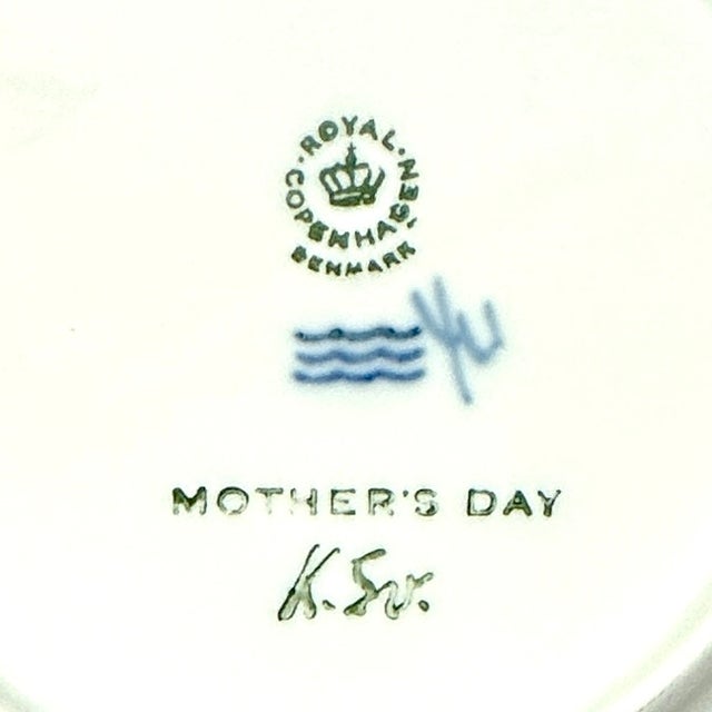 Chalky Blue Vintage Wall Plate Curation - Group of 7 For Sale In Miami - Image 6 of 12