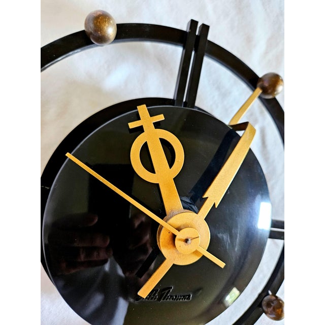 An Authentic Mid Century Modern Atomic Seth Thomas Electric Wall Clock in very good original condition, keeps perfect...