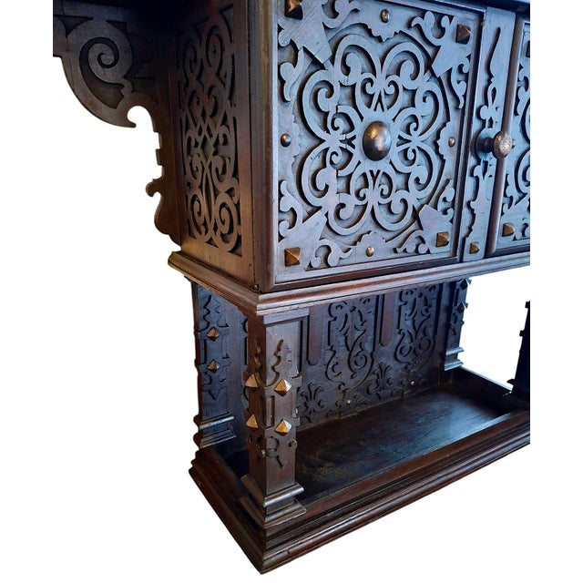 Late 19th Century Late 19th Century A Renaissance Revival Carved Wooden Wall Cabinet For Sale - Image 5 of 10