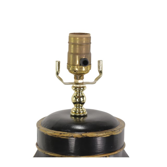 Black Pair of 20th-Century Vintage Hand-Painted Chinoiserie Hexagonal Tole Tea Caddy Lamps For Sale - Image 8 of 11