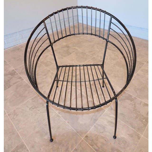 Metal Pair of Mid-Century Modern Wrought Iron Hoop Lounge Chairs, C. 1950s–1960s For Sale - Image 7 of 14