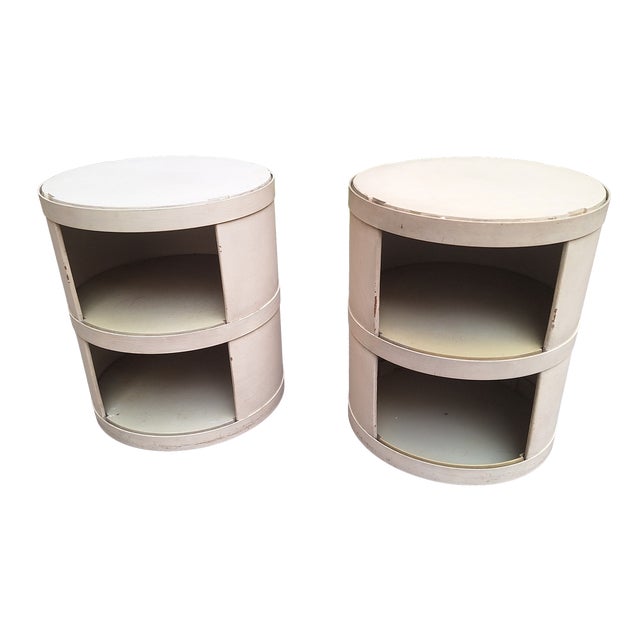 Incubo Tondo Bedside Tables in White Plastic by Rodolfo Bonetto for Artemide, 1980s, Set of 2 For Sale