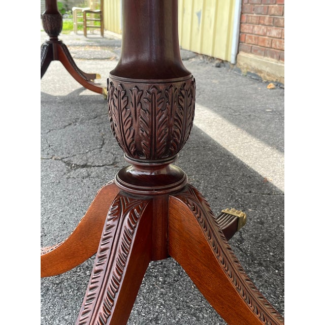 Late 20th Century Councill Craftsmen Georgian Banded Mahogany Double Pedestal Dining Table With 3 Leaves For Sale - Image 10 of 18