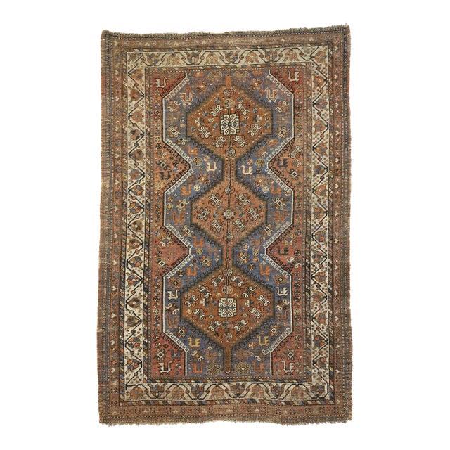 Antique Persian Shiraz Rug - 04'06 x 06'10 For Sale