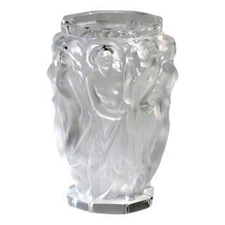 Baccantes Vase in Frosted Glass in the style of Lalique For Sale