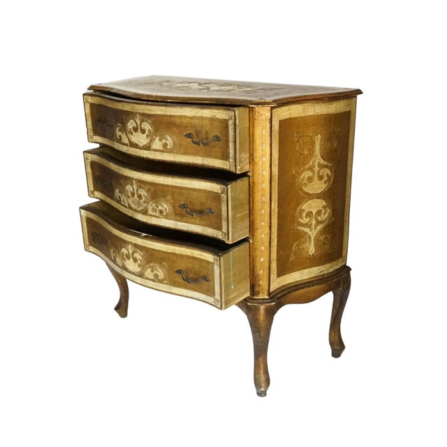 Traditional Vintage Florentine Serpentine Commode - Ivory & Gold Chest of Drawers For Sale - Image 3 of 12