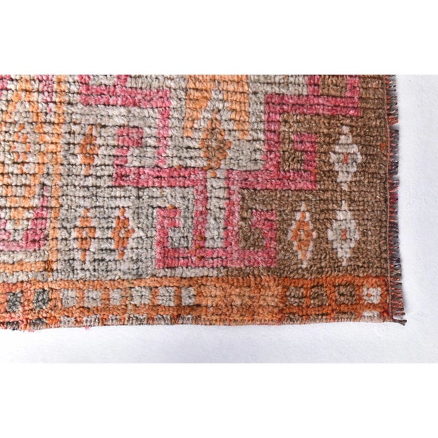 Brown Vintage Runner Rug in Wool For Sale - Image 8 of 12