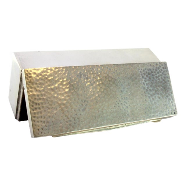 Hammered Silver Snuff Box with Application and Gilt Interior For Sale