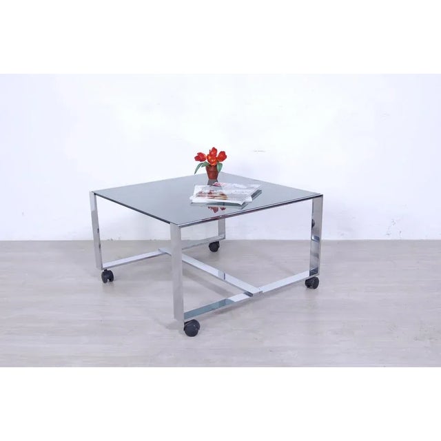 Interesting coffee table design table and original 1970s production and style, the style recalls that of Saporiti and...