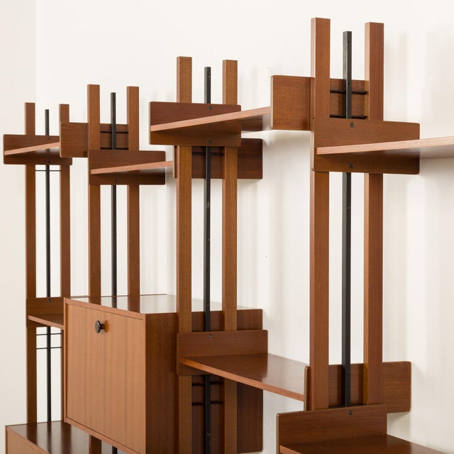Italian Four Bay Free Standing Wall Unit in the style of Gio Ponti, 1970s For Sale - Image 9 of 18