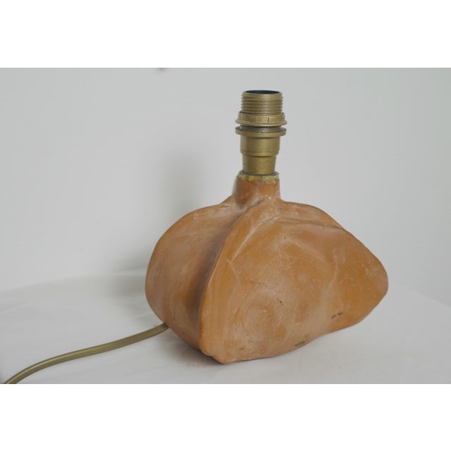 1970s Ceramic Tim Orr Sculpture Lamp in Neutral Terracotta, 1970s For Sale - Image 5 of 17