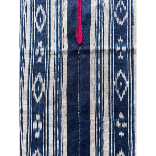 Vintage Hand-woven Ikat Poncho from Central Ecuador For Sale In Atlanta - Image 6 of 8