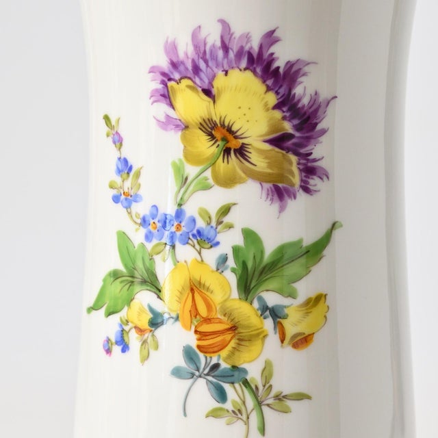 German Hand-Painted Flower Series Porcelain Vase from Meissen, 1950s For Sale - Image 10 of 11