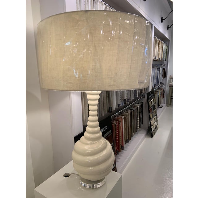 Showroom New. John Richard Vanilla Swirl Ceramic Table Lamp with Linen Shade. Finished in a soft white with a matching...