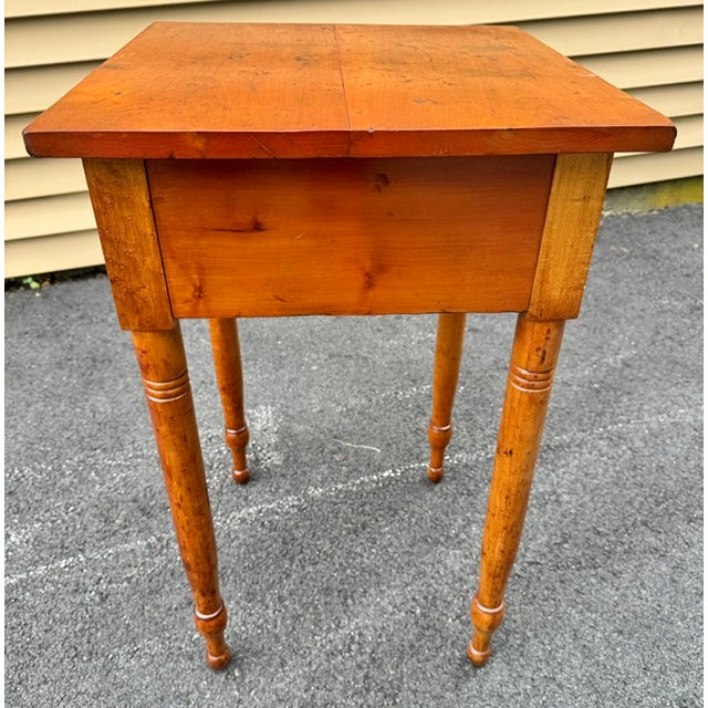 Early 19th Century Antique American Early 19Th Century Maple, and Birdseye Maple 1 Drawer Stand For Sale - Image 5 of 8