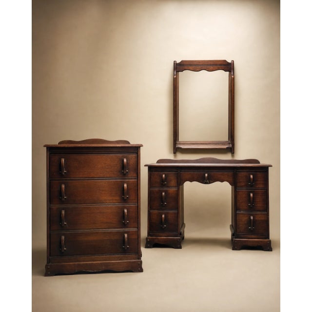 Late 20th Century Colonial Revival Chest of Drawers For Sale In Los Angeles - Image 6 of 6