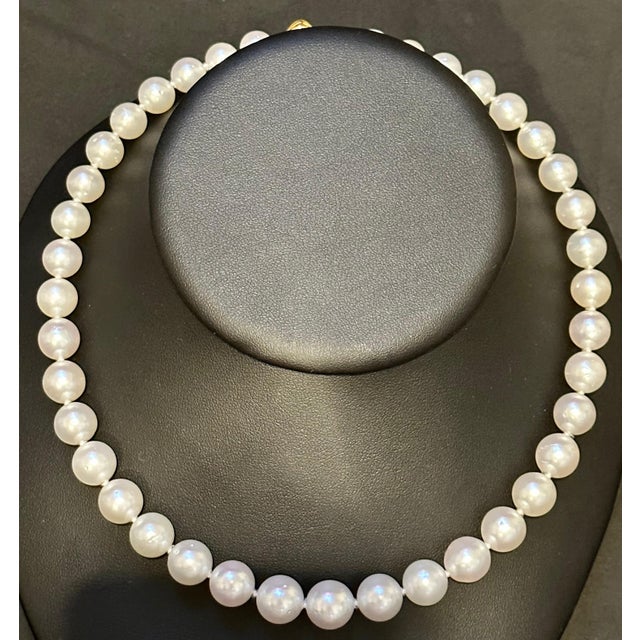 Graduating White South Sea Pearls 9-12mm Strand Necklace 14 Kt Yellow Gold Clasp For Sale - Image 9 of 18