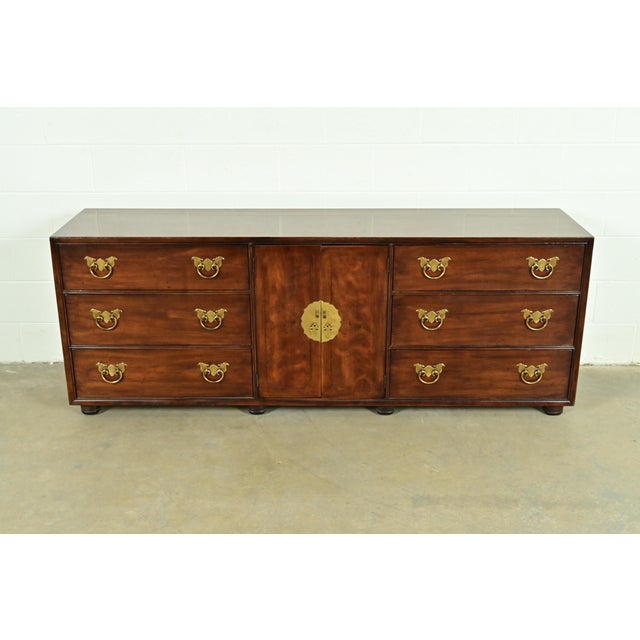 Mid-Century Modern Henredon Mid-Century Hollywood Regency Chinoiserie Mahogany Dresser or Credenza, Circa 1970s For Sale - Image 3 of 13