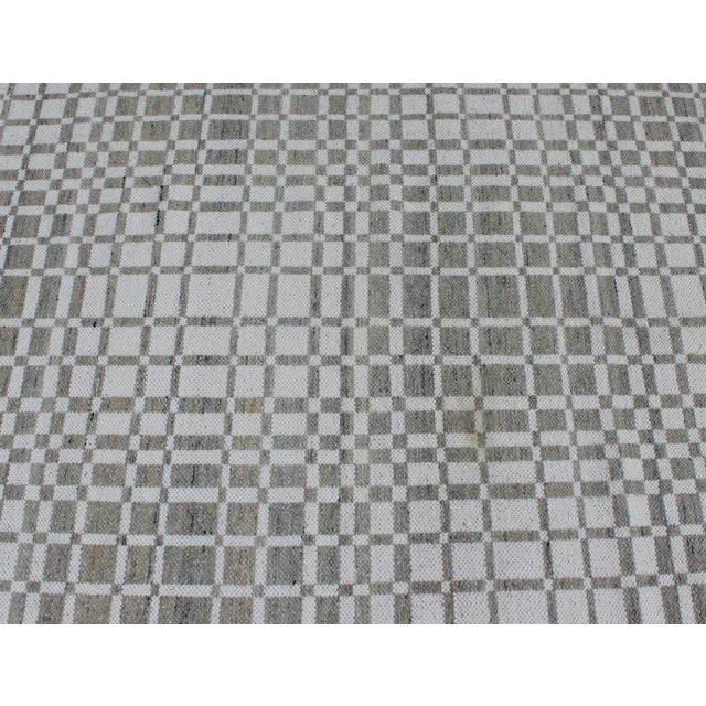 Cream Modern Kilim Rug With Geometric Checkered Pattern in Gray and Ivory Tones For Sale - Image 8 of 13